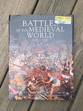 Battles of the Medieval World 1000-1500 - Illustrated Hard Cover Book